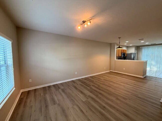 Building Photo - NEWLY UPGRADED 2BD/2.5 BATH TOWNHOME IN THE EXCLUSIVE WYNCHASE COMMUNITY!!