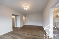 Building Photo - 7724 N Marshfield Ave
