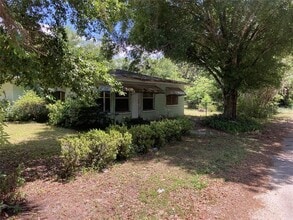 Building Photo - 802 High St