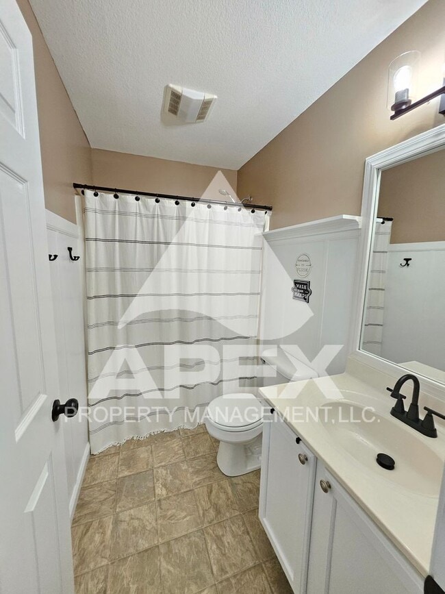 Building Photo - 5826 Wall Flower Ln