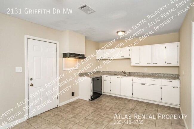 Building Photo - 2131 Griffith Dr NW