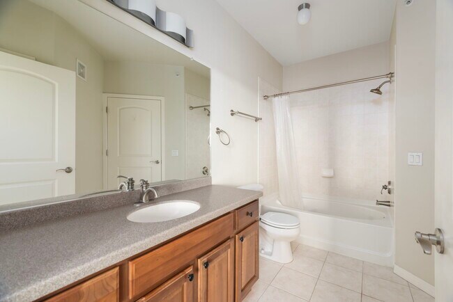 Building Photo - 10176 Park Meadows Dr