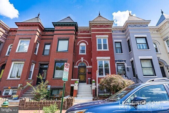 Primary Photo - 130 Seaton Pl NW