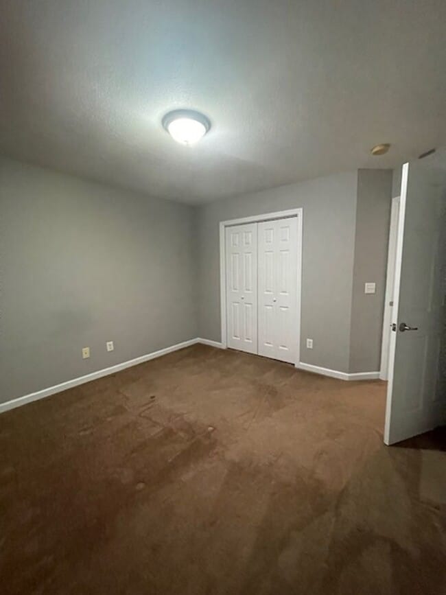 Building Photo - Maryville 37804 - 3 bedroom, 2 bath brick ...