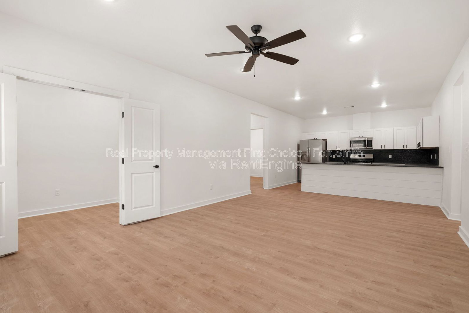 Building Photo - 8620 Cantera Dr