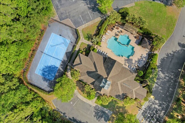 Building Photo - 1202 Walden Park Dr