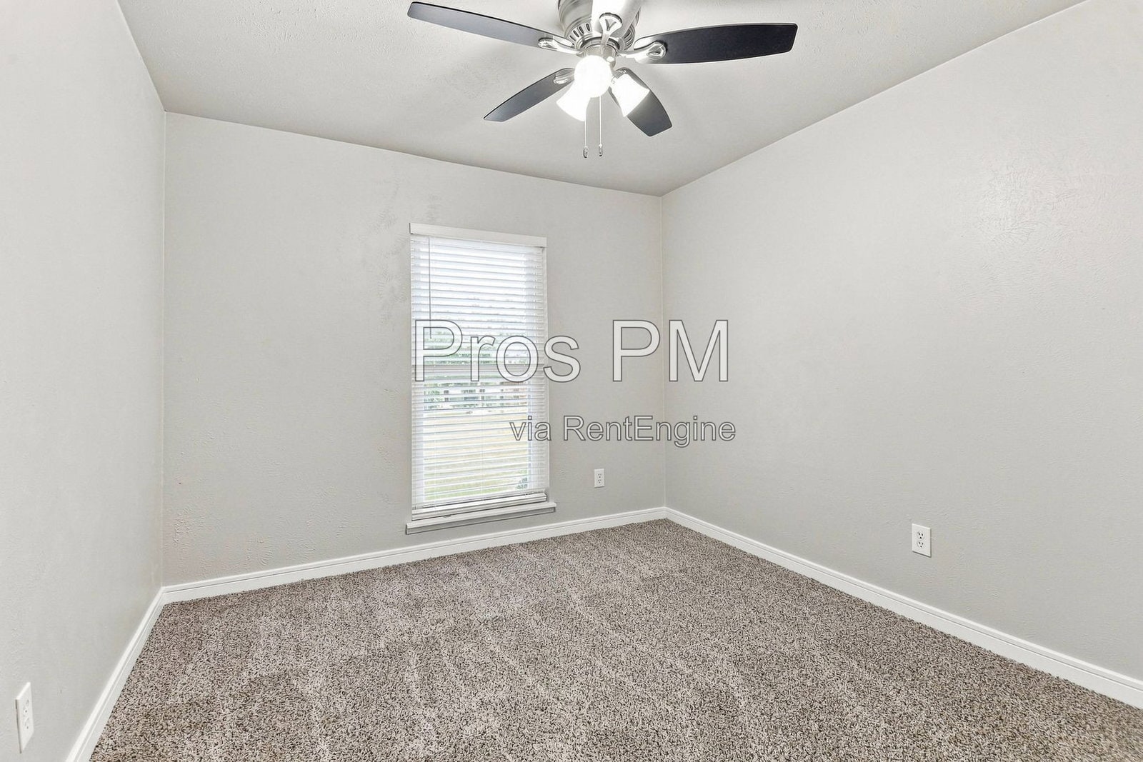 Building Photo - 5281 Reed Dr