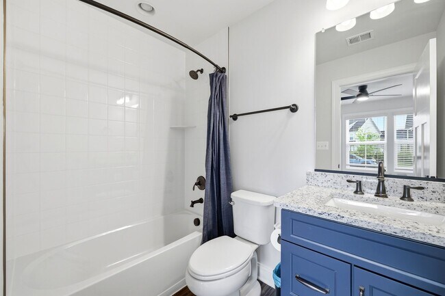 Building Photo - 768 Park Ridge Dr