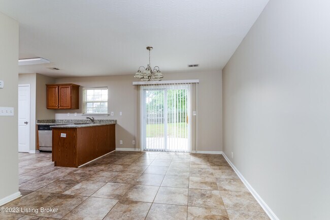 Building Photo - 8104 Apple Valley Dr
