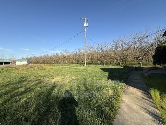 Building Photo - 2916 Kennedy Ave