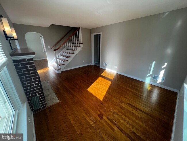 Building Photo - 770 S Lincoln St