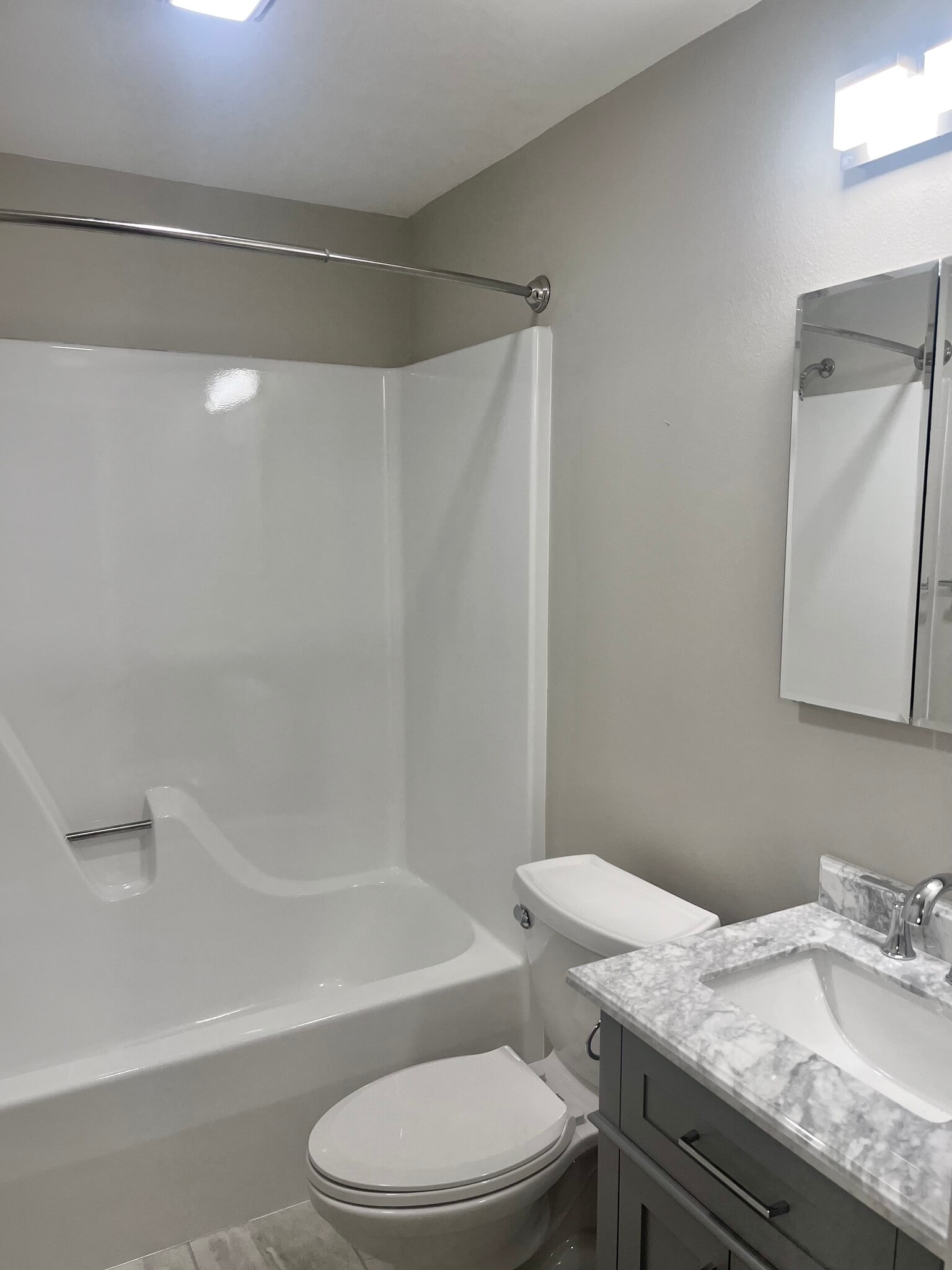 LL Bathroom - 984 22nd Ave