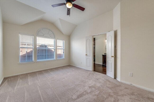 Building Photo - 113 Parkhurst Ln