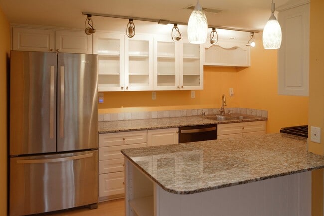 Building Photo - Beautiful Apartment at Los Pueblos de Santa Fe