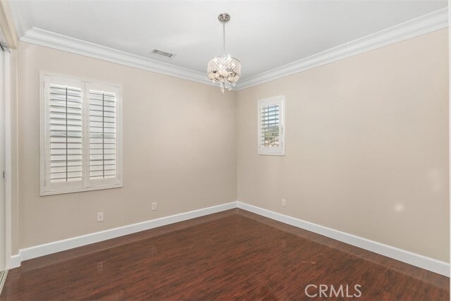 Building Photo - 2854 Alamitos Rd