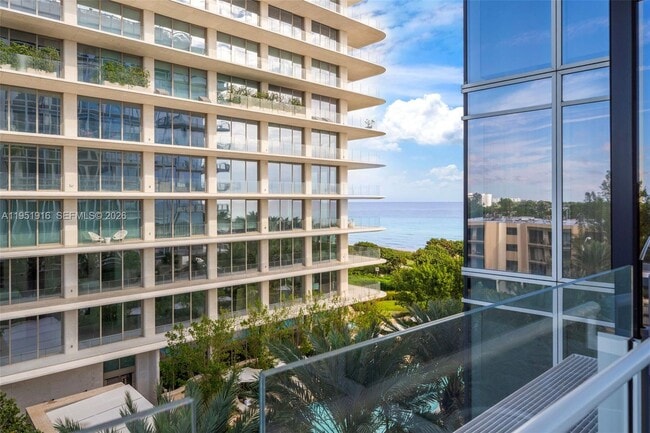 Building Photo - 9111 Collins Ave