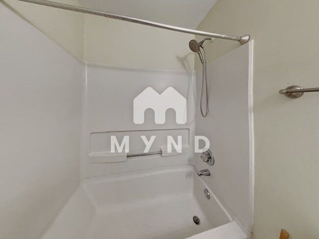 Building Photo - 6625 Cool Water Ct