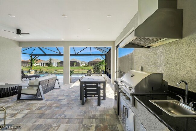 Building Photo - 15804 Derna St