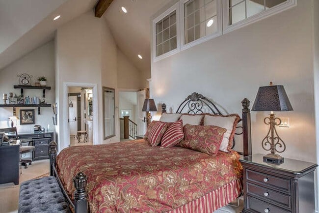 Building Photo - Winter Rental