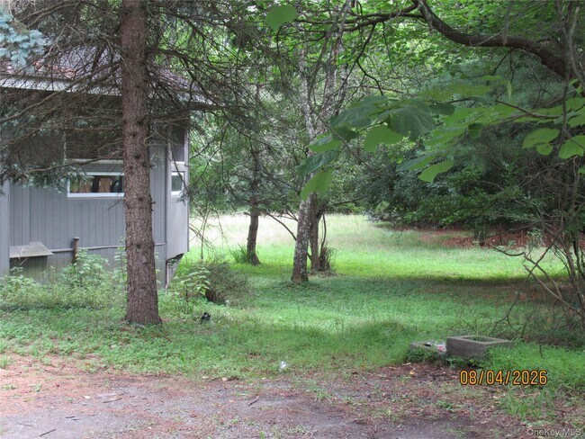 Building Photo - 463 Mountain Rd