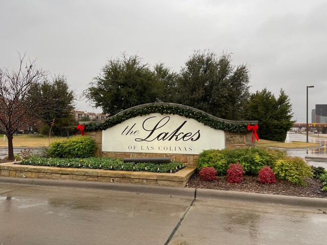 Building Photo - Executive Home • Gated Las Colinas Communi...