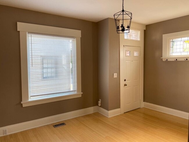 living area - 204 E Blenkner St