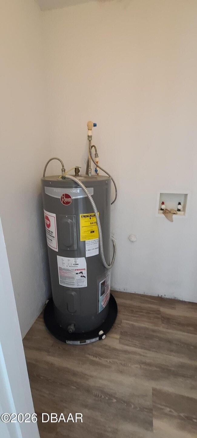 Building Photo - 301 Ridge Blvd