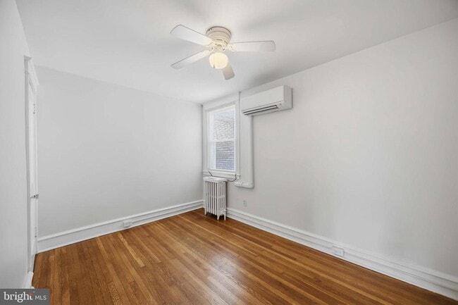 Building Photo - 3323 Tilden St