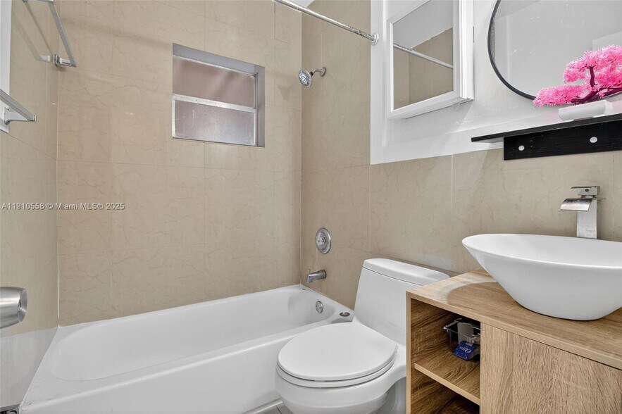 Building Photo - 2744 SW 23rd Ter