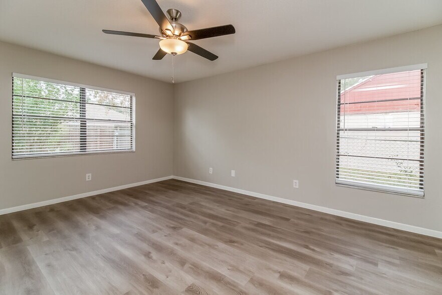 Building Photo - 831 Sunridge Point Dr