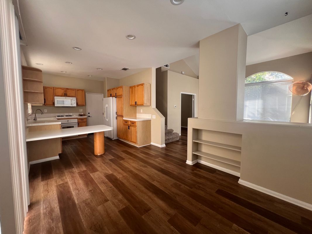 Building Photo - 27934 Crown Ct Cir
