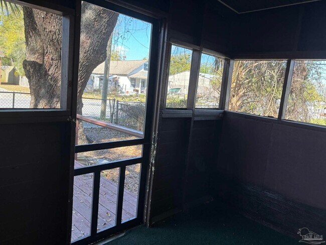 Building Photo - 1717 W Government St