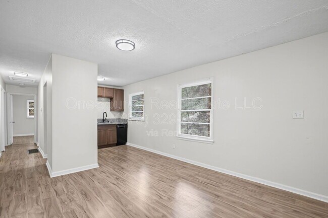 Building Photo - 3777 Crosby Dr NW