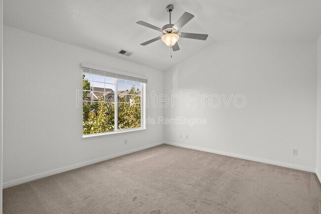 Building Photo - 1901 W 1020 N