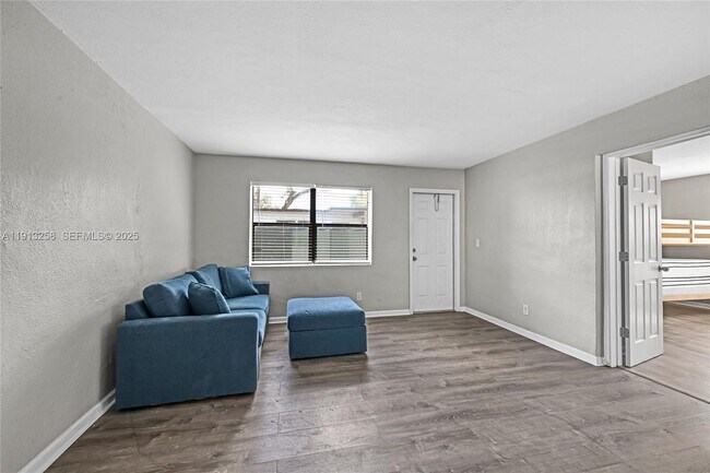 Building Photo - 1710 NW 9th St