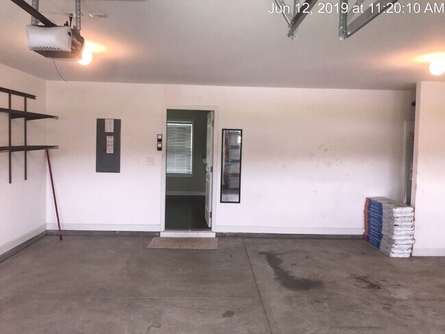 Building Photo - 124 Sorrel Ct