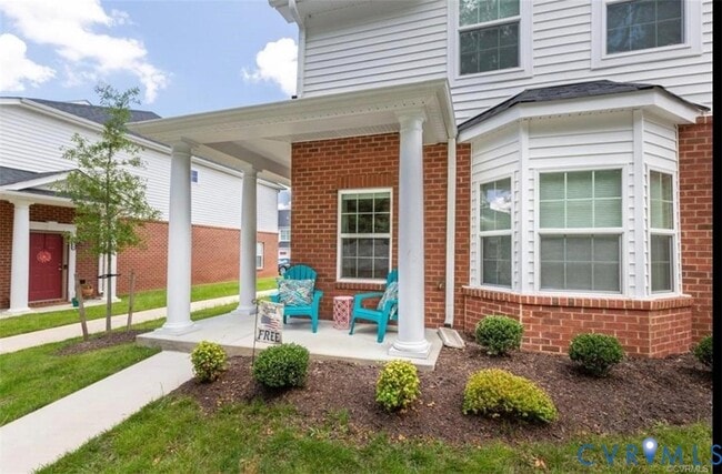 Building Photo - 7358 Pebble Lake Dr