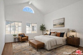 Building Photo - 850 N Poinsettia Pl