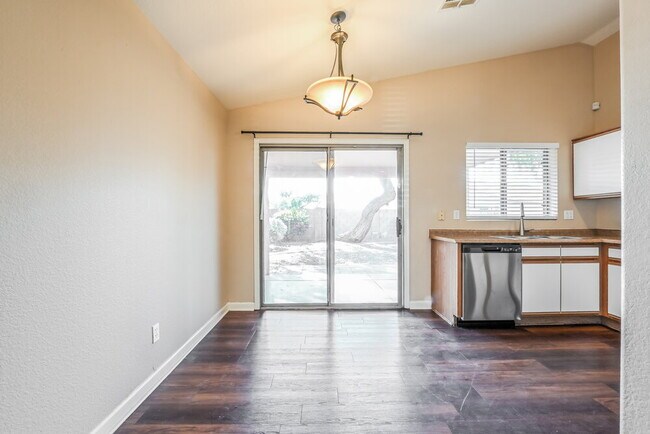 Building Photo - 15029 W Calavar Rd