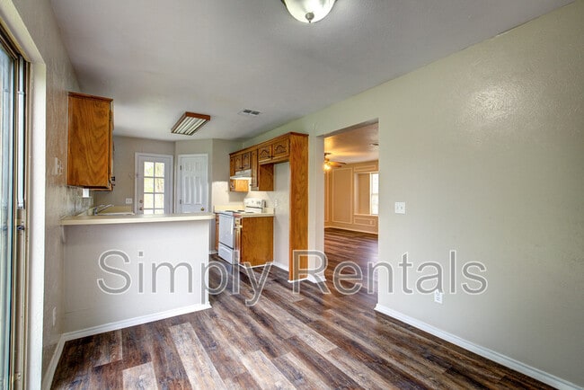 Building Photo - 2003 Hackberry Cir