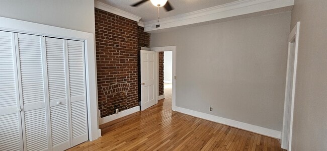 Building Photo - 607 Lindsay St