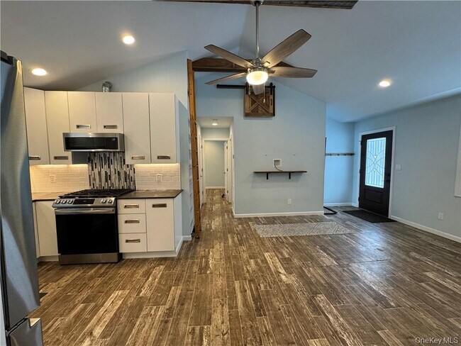 Building Photo - 317 Overlook Ct