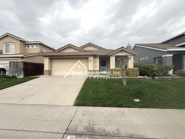 Primary Photo - Wonderful 3bd/2ba Elk Grove Home With Sunr...