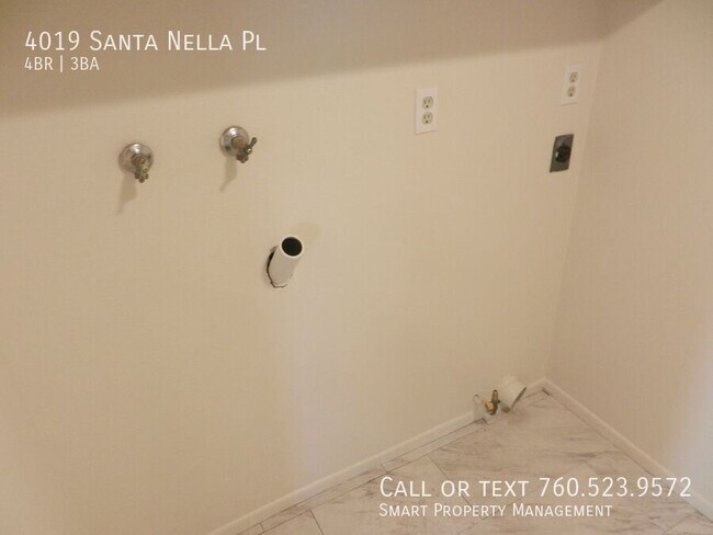 Building Photo - 4019 Santa Nella Pl