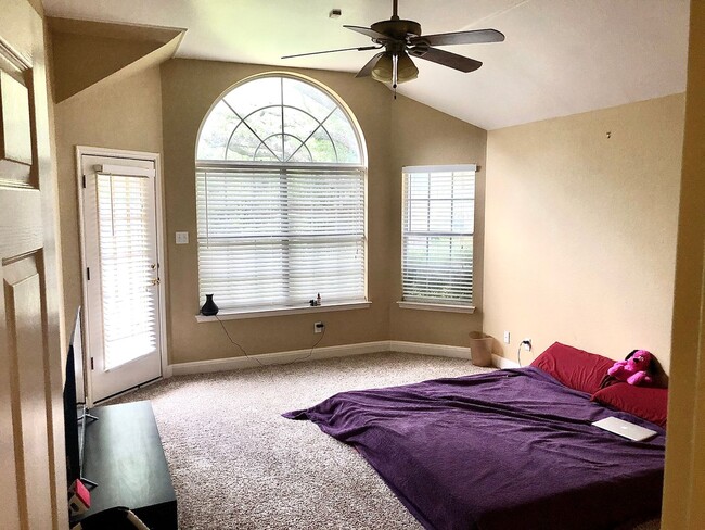 Building Photo - Beautiful 4 bed home in Round Rock