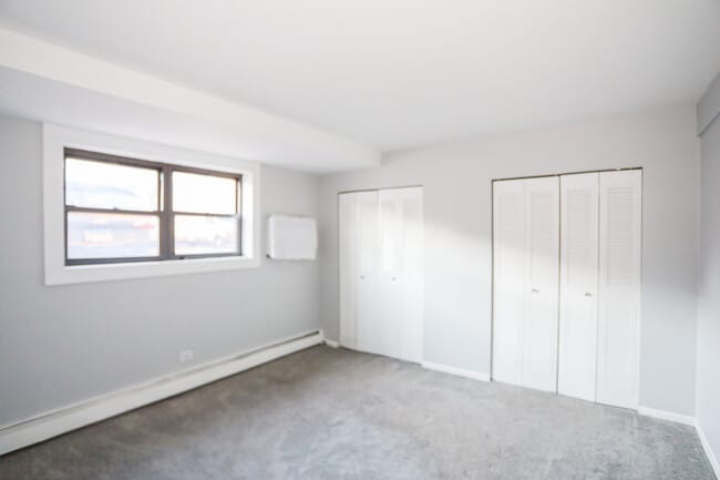 Building Photo - 9016 Lamon Ave