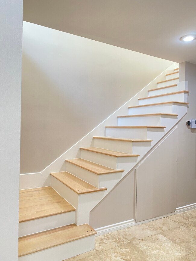 First set of Stairs leading to 2nd Floor - 3525 Routh St