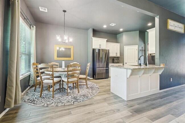 Building Photo - 104740 Pimlico Pass