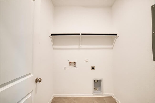 Building Photo - 220 Berean Ln