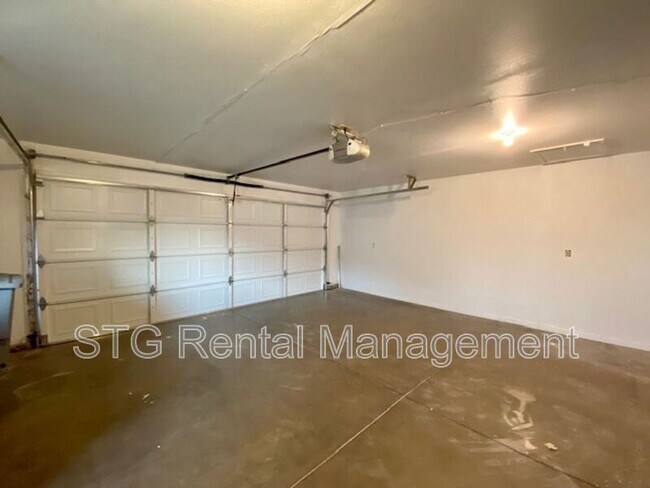Building Photo - 766 N 2720 E